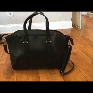 Black shoulder bag